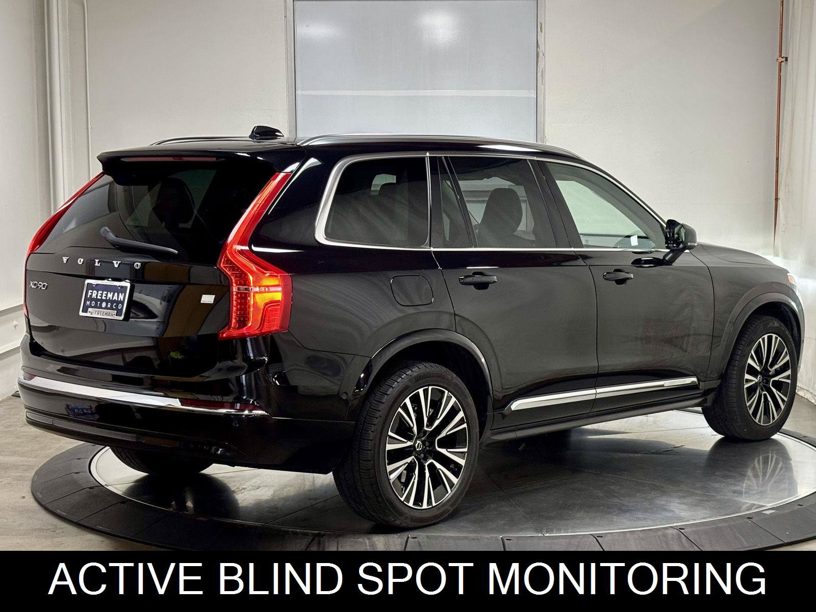 Used 2024 Volvo XC90 T8 Plus AWD/4WD image 9