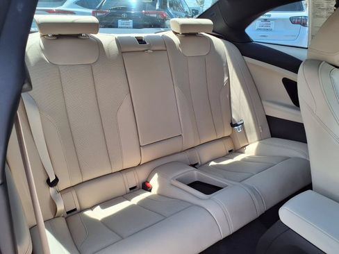 Used 2025 BMW 230i Coupe w/ Premium Package RWD image 15