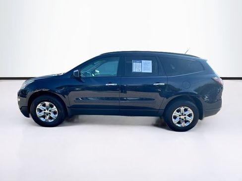 Used 2017 Chevrolet Traverse LS FWD image 5
