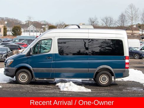Used 2017 Mercedes-Benz Sprinter 2500 image 4