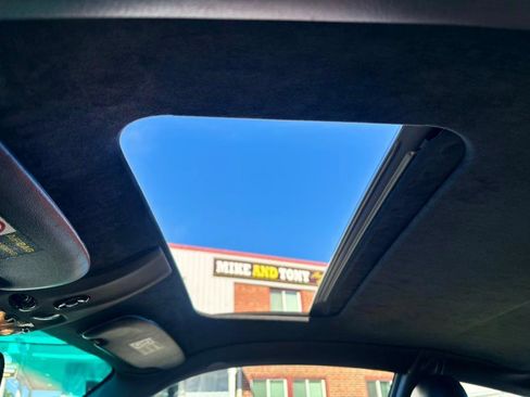 Used 2001 Porsche 911 Carrera 4 image 19