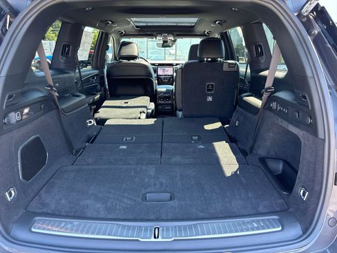 Used 2024 Jeep Grand Cherokee L Overland AWD/4WD image 4