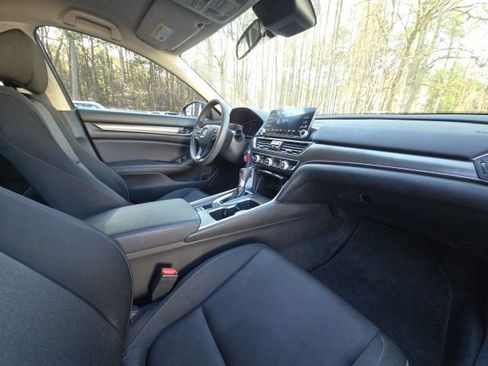 Used 2019 Honda Accord LX image 16