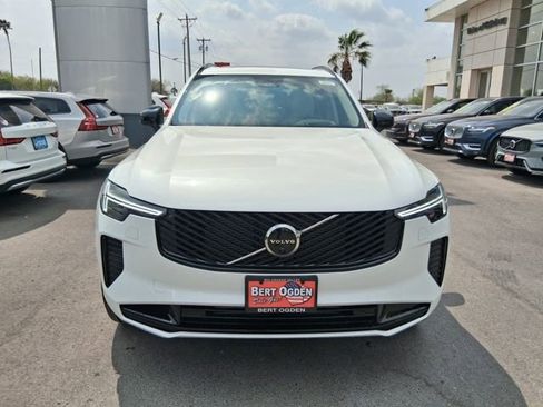 New 2026 Volvo XC90 T8 Ultra w/ Protection Package Premier AWD/4WD image 2