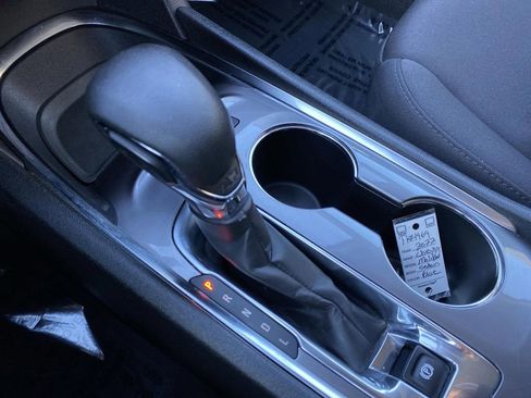 Used 2022 Chevrolet Malibu LT image 21