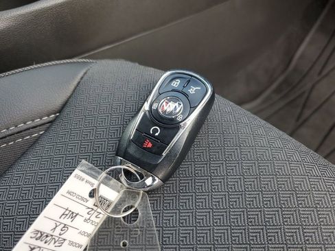 Used 2022 Buick Encore GX Select image 40