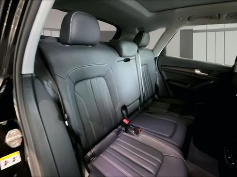 Used 2023 Audi Q5 2.0T Premium Plus w/ Premium Plus Package AWD/4WD image 25