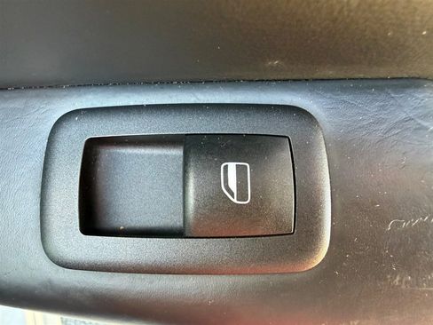 Used 2015 Jeep Grand Cherokee Overland w/ Advanced Technology Group RWD image 36