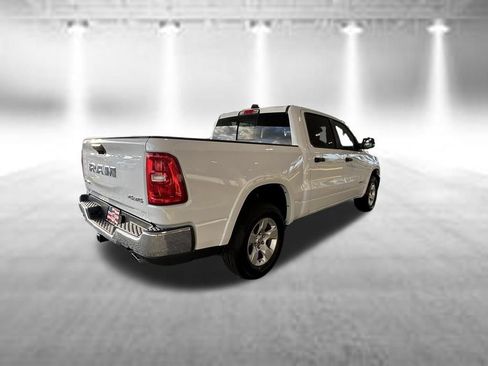 Used 2025 RAM 1500 Big Horn AWD/4WD image 4