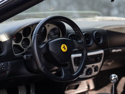 Used 2004 Ferrari 360 Spider image 5