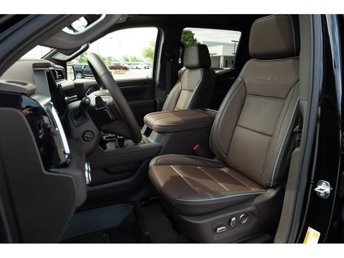 New 2026 GMC Sierra 1500 Denali AWD/4WD image 12