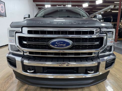 Used 2020 Ford F350 Lariat w/ Lariat Ultimate Package AWD/4WD image 2