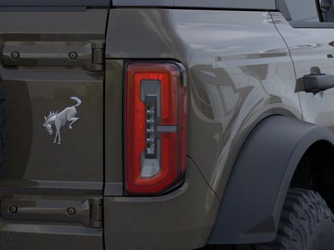 New 2026 Ford Bronco Outer Banks w/ Sasquatch Package AWD/4WD image 22