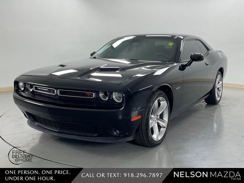 Used 2015 Dodge Challenger R/T w/ Quick Order Package 28B R/T image 1