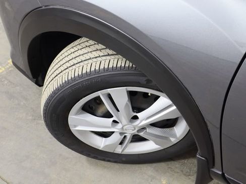 Used 2021 Nissan Kicks S image 35