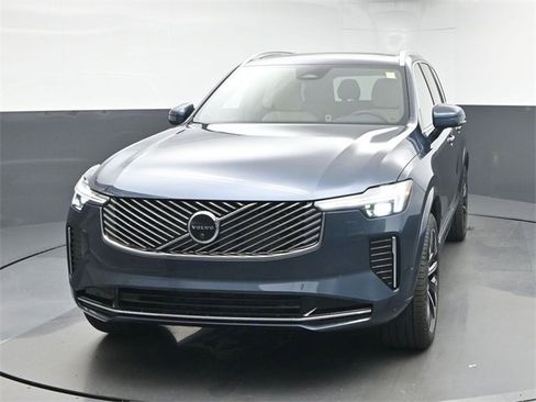 New 2026 Volvo XC90 B6 Plus w/ Protection Package Premier image 3
