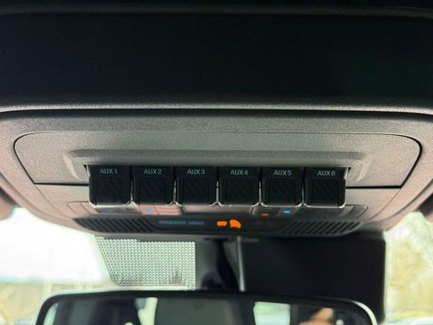 Used 2021 Ford Bronco Wildtrak image 28