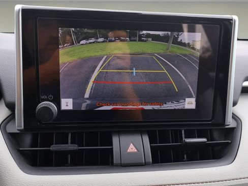 Certified 2023 Toyota RAV4 XLE w/ Convenience Package FWD image 24