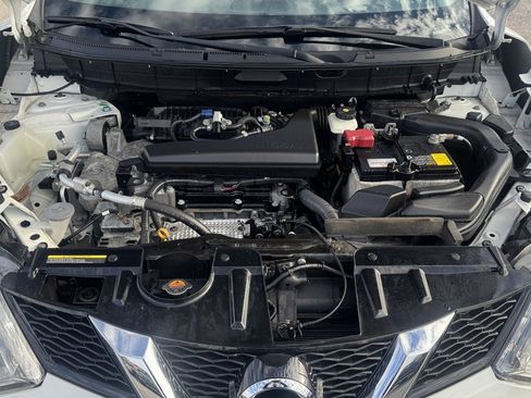 Used 2016 Nissan Rogue SL w/ SL Premium Package image 10