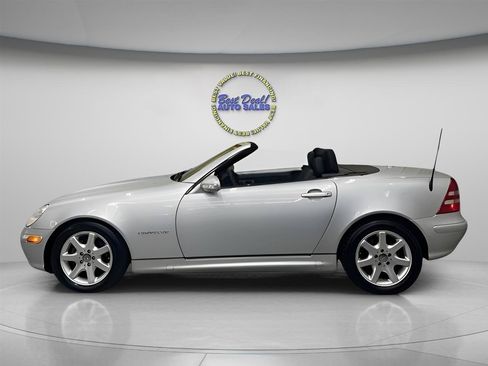 Used 2002 Mercedes-Benz SLK 230 image 4
