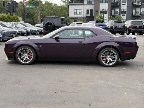 Used 2022 Dodge Challenger SRT Hellcat RWD image 5