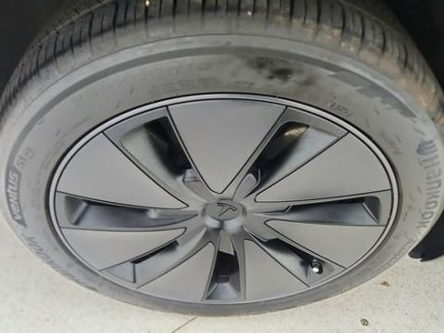 Used 2025 Tesla Model 3 Long Range image 57