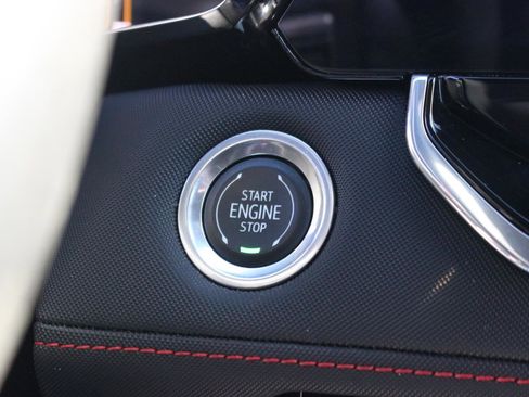 Used 2023 Chevrolet Colorado Z71 w/ Z71 Convenience Package 2 image 29