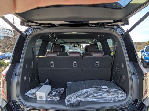 New 2026 Nissan Armada Platinum Reserve AWD/4WD image 30
