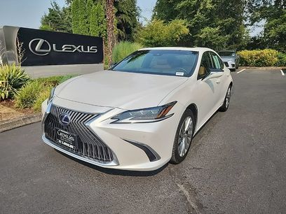 Certified 2021 Lexus ES 300h w/ Accessory Package