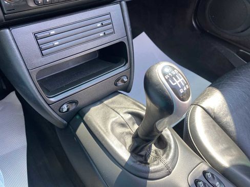Used 2003 Porsche 911 Carrera 4 image 18