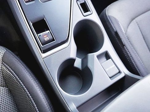 Used 2024 Subaru Crosstrek 2.0i Premium image 30