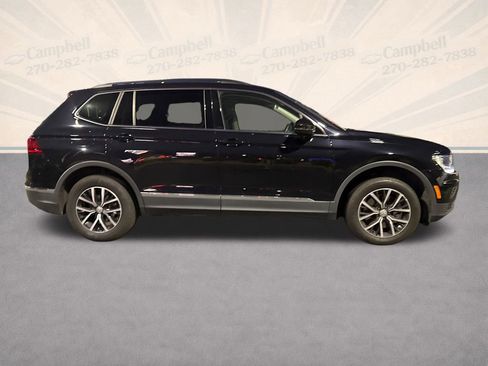 Used 2021 Volkswagen Tiguan SE w/ Panoramic Sunroof Package image 7