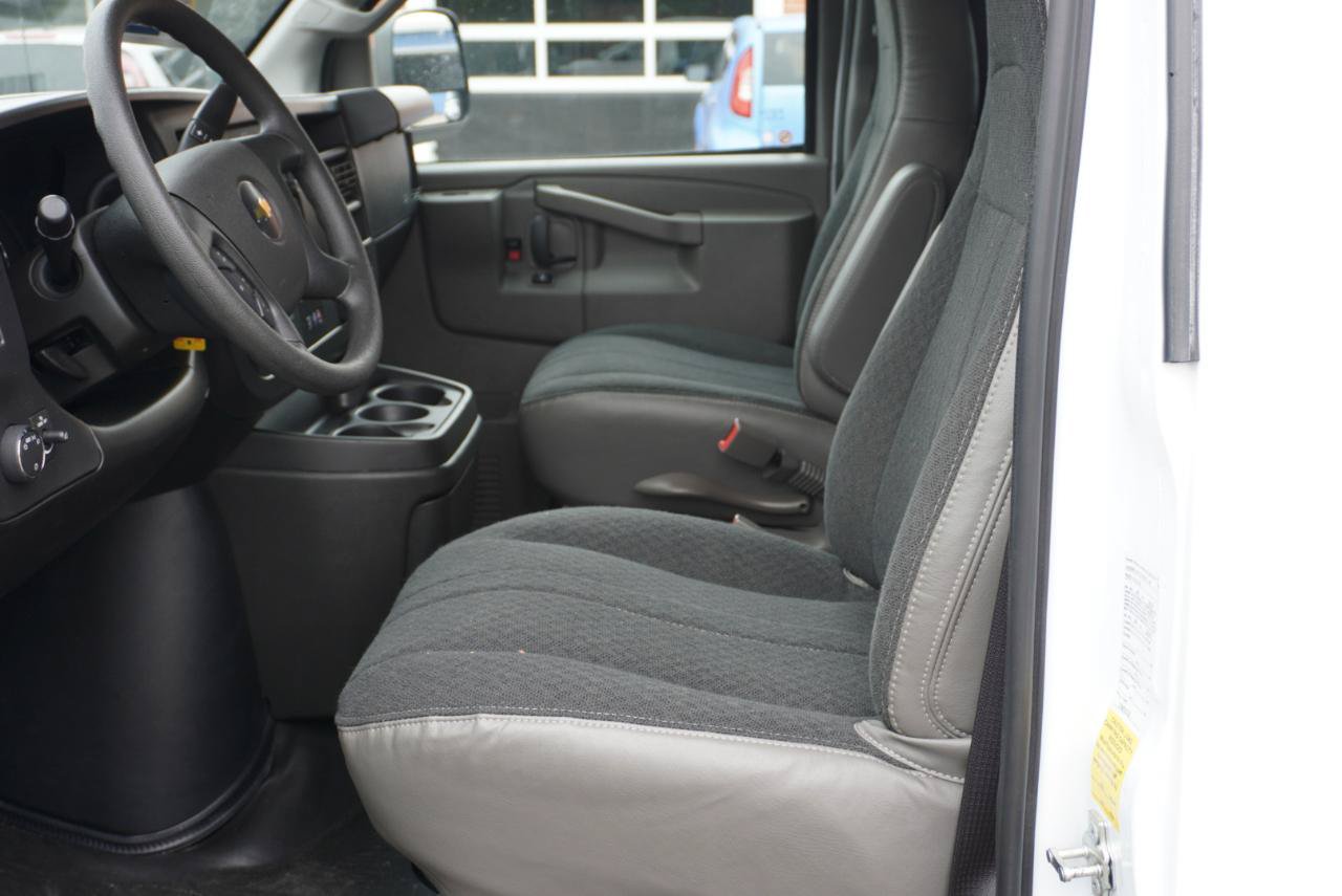 Used 2025 Chevrolet Express 2500 w/ Driver Convenience Package RWD image 15