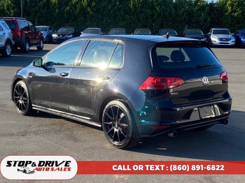 Used 2015 Volkswagen Golf 4-Door image 3