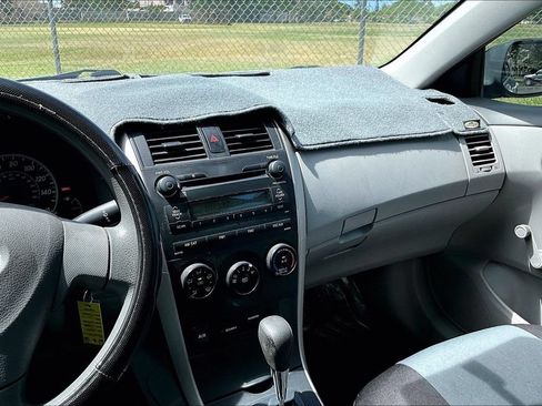 Used 2009 Toyota Corolla FWD image 6