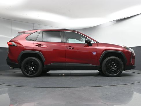 Used 2020 Toyota RAV4 LE w/ All Weather Liner Package image 26