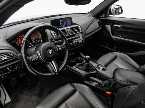 Used 2017 BMW M2 RWD image 3