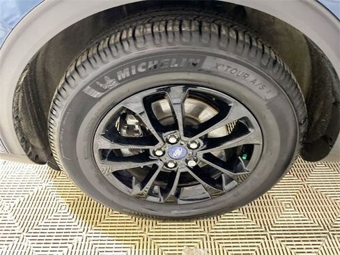 Used 2020 Ford Escape SE Sport image 16