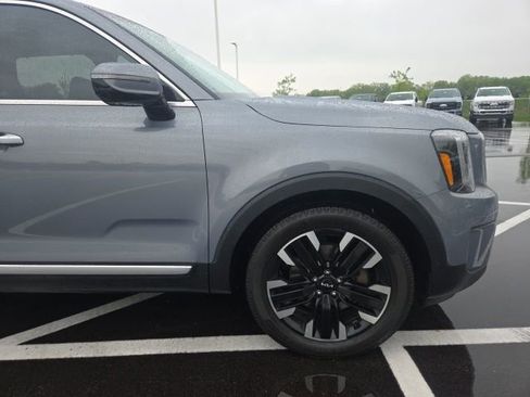 Used 2023 Kia Telluride SX Prestige AWD/4WD image 4