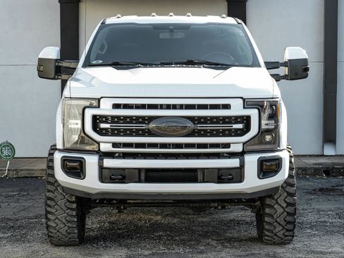 Used 2020 Ford F350 Lariat w/ Lariat Value Package AWD/4WD image 4