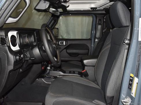 Used 2024 Jeep Wrangler Unlimited Sport AWD/4WD image 12