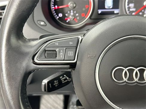 Used 2018 Audi Q3 2.0T Premium Plus w/ Premium Plus Package image 22