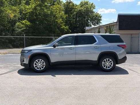 Used 2023 Chevrolet Traverse LS w/ Safety Package FWD image 6