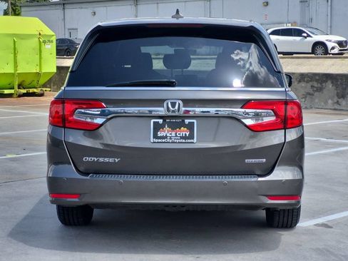 Used 2018 Honda Odyssey Touring image 5