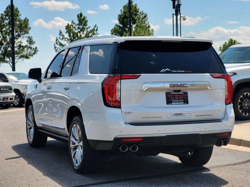 Used 2023 GMC Yukon Denali w/ Advanced Technology Package AWD/4WD image 6
