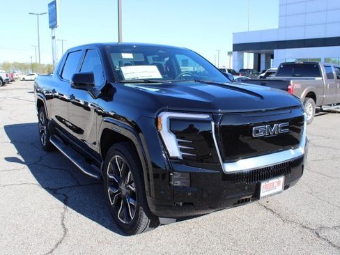 New 2025 GMC Sierra EV Denali image 7