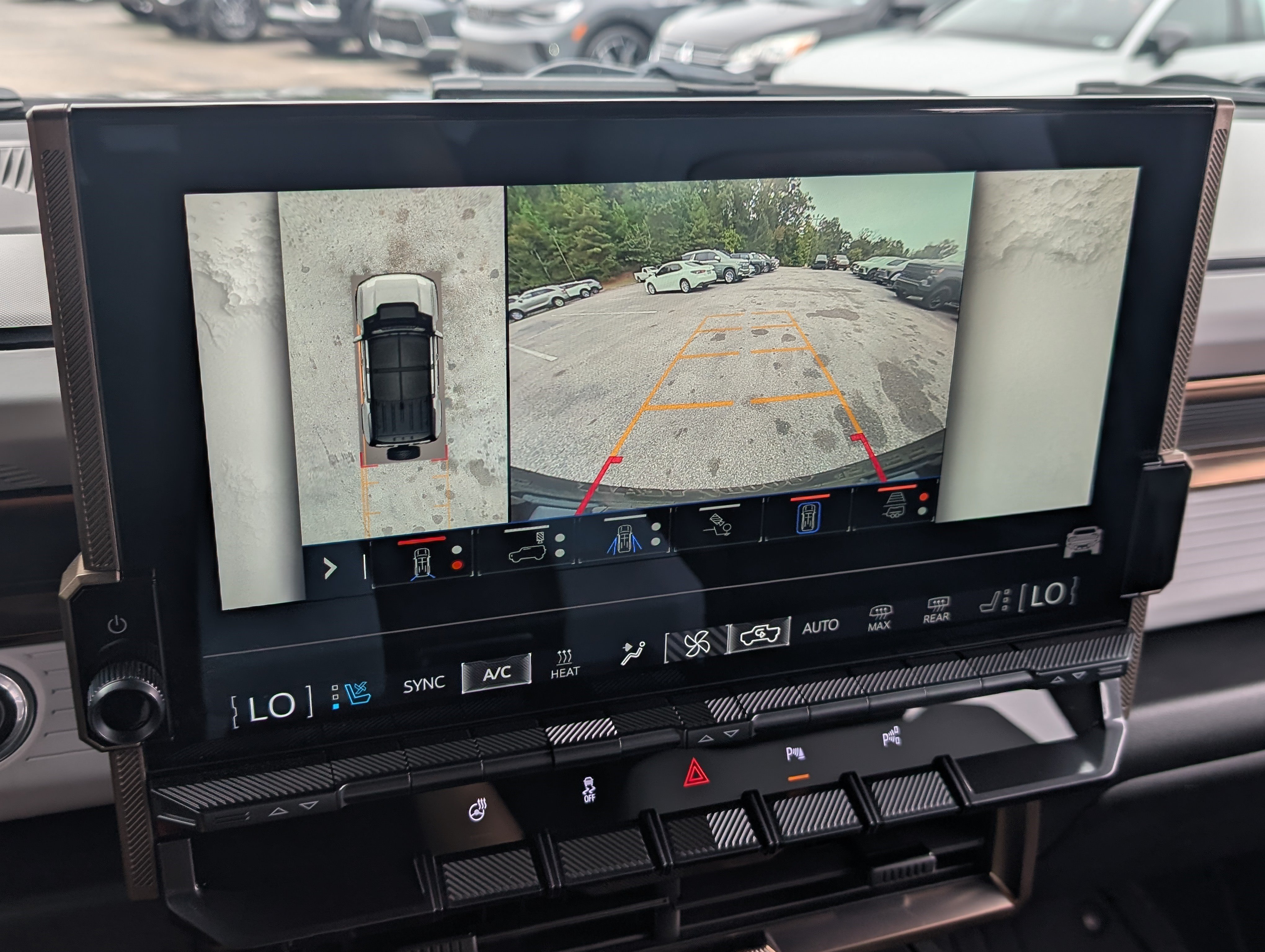 Used 2024 GMC Hummer EV 2X AWD/4WD image 27