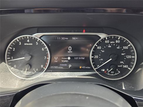 Used 2022 Nissan Pathfinder SV FWD image 13