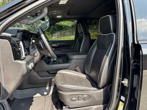Used 2023 GMC Sierra 1500 AT4X AWD/4WD image 12