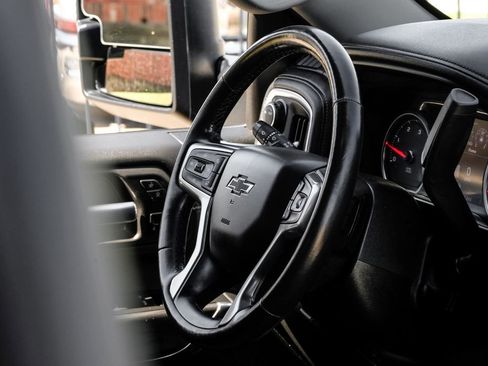 Used 2021 Chevrolet Silverado 2500 LTZ w/ LTZ Plus Package image 11